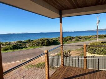 Lincoln View Holiday House