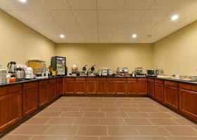 Hotel Comfort Inn & Suites