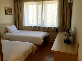 Ji Hotel (qingdao West Railway Station)