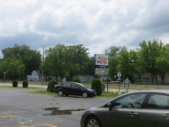 Holiday Motel