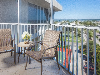 Hotel Gullwing Beach Resort