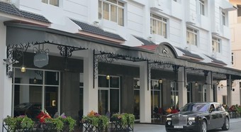 Paradise Suites Hotel