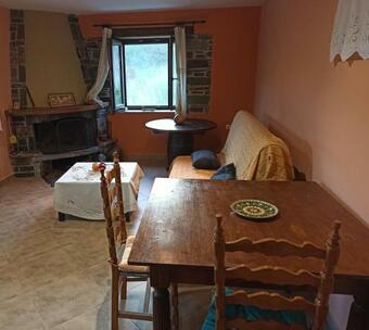 Apartamento Iris' Traditional Stone House