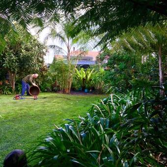 Apartamento Albany Bali Style Accommodation