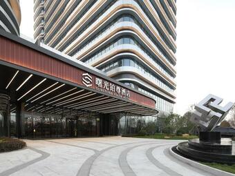 Sunstone Plaza Hotel