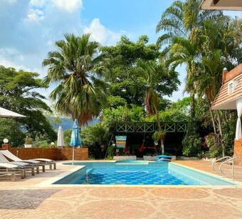 Finca De Alquiler En Villeta Con Piscina En Condominio Buena Vista