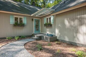 No Wake Zone By Stay Lake Norman