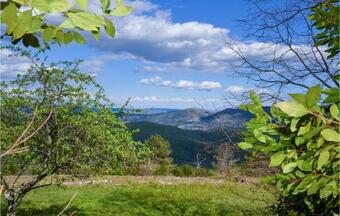 Nice Home In Bordezac With Wifi And 4 Bedrooms