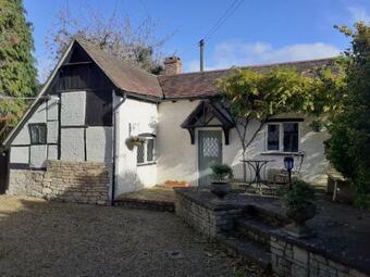 The Old Thatch - Bredon