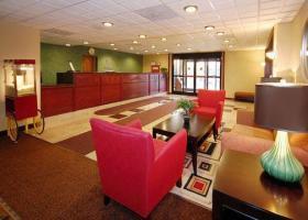 Hotel Comfort Inn & Suites Fall River
