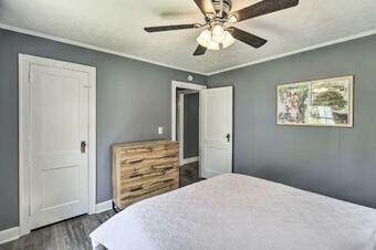 Sunny Bristol Home With Yard - Walk To Downtown