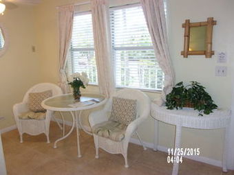 Hotel Marco Island Lakeside Inn