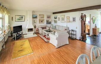 Awesome Home In B�stad With Wifi And 2 Bedrooms