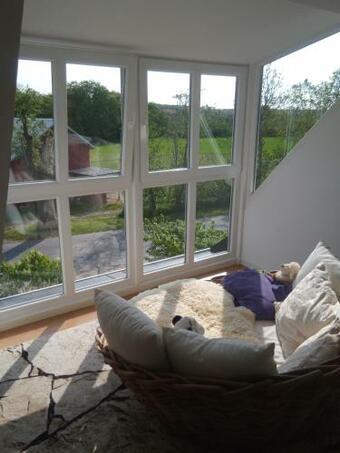 Vidunderlig Nyrenoveret Villa I Sk�nne Omgivelser