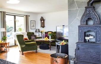 Nice Home In Sveio With 4 Bedrooms