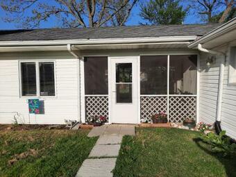 Hostal Dogs Welcome Pet Owner Studio - Fenced Yard - Queen Suite - Bourbon Trail - Horse Country