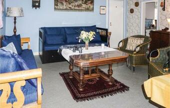 Three-bedroom Holiday Home In Animskog