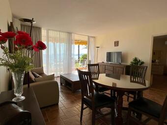 Eden Beach Waterfront Apartment