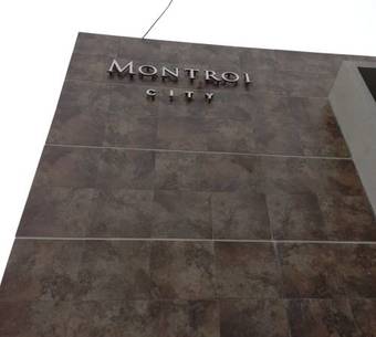 Hotel Montroi City