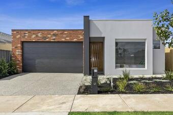 Coastal Retreat In St Leonards