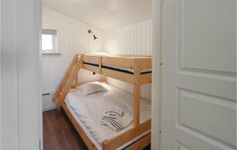 Two-bedroom Holiday Home In Sjobo