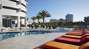 Hotel Waterstone Resort & Marina A Doubletree By Hilton