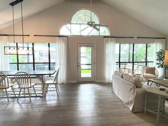 The Holiday House At Lake Martin