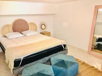 Apartamento Appartement 120m2 Dans Maison Avec Piscine