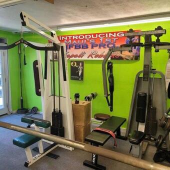 Hostal Room 3 Free Room With Purchase Of Gym Training Room 3