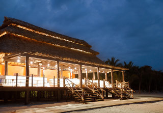 Hotel Aak-bal Beach Condos