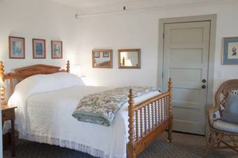 Posada First Colony Inn