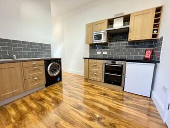 Clifton Apartment 4