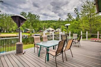 Waterfront Ashland Home About 2 Mi To Downtown!