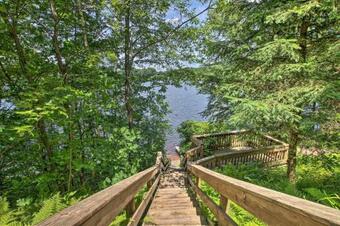 Waterfront New England House On Wickaboag Lake!