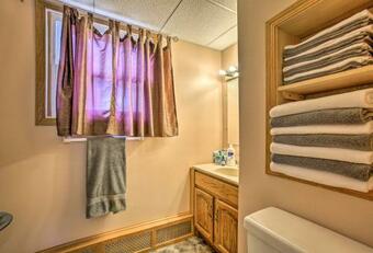 Apartamento Cozy Lake Ann Apt Near Platte River And Long Lake!