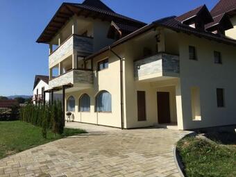 Hostal Casa De Vacanta Saru Dornei