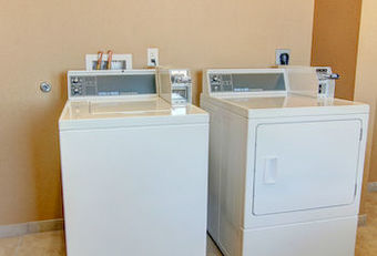 Hotel Cobblestone Inn & Suites Steele