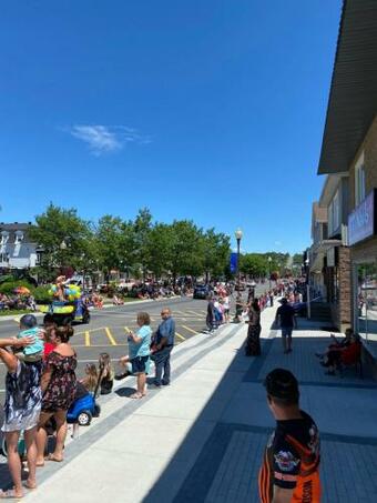 Broadway Blvd. Apartment For Pit Stops & Visitors