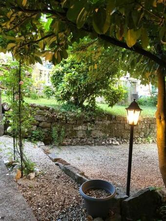 Hostal La Guinguette De Michaux