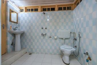 Villa Saffronstays Hardy's Hideaway