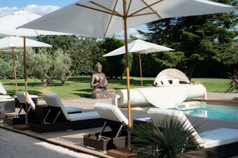 La Bastide Des Cypr�s - La Parenth�se Adult Only