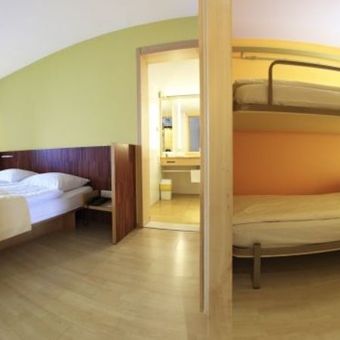 Hotel Falklensteiner Funimation Borik