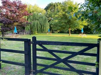 Stunning 4-bed Suffolk Barn In Brundish