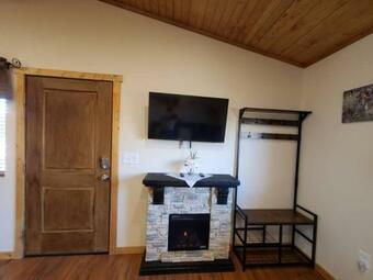 Log Cottages At Bryce Canyon #3