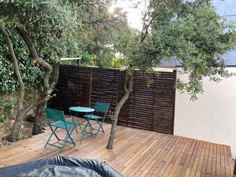 Apartamento Studio Ind�pendant - Terrasse, Jaccuzi, Et Piscine