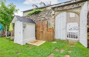 Awesome Apartment In Saint Jean Du Bruel With Outdoor Swimming Pool, Private Swimming Pool And 1 Bedrooms