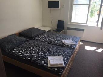 Hostal Vila H�j