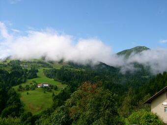 Apartments Zakrasnik