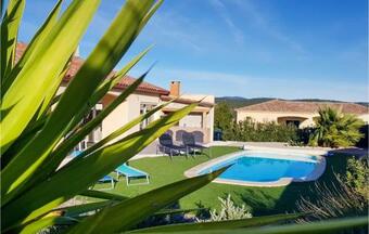 Stunning Home In Quarante W/ Outdoor Swimming Pool, Wifi And 3 Bedrooms