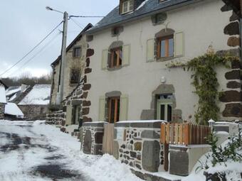 G�te Saint-victor-la-rivi�re, 3 Pi�ces, 4 Personnes - Fr-1-630-190